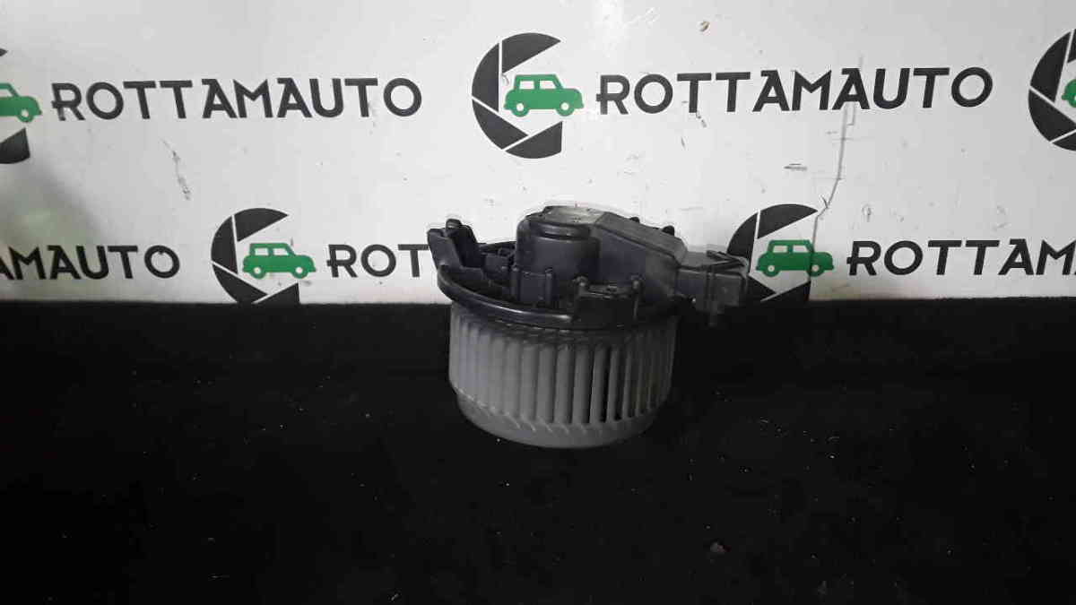 Motorino Ventilazione Abitacolo av272700-0311 Usato