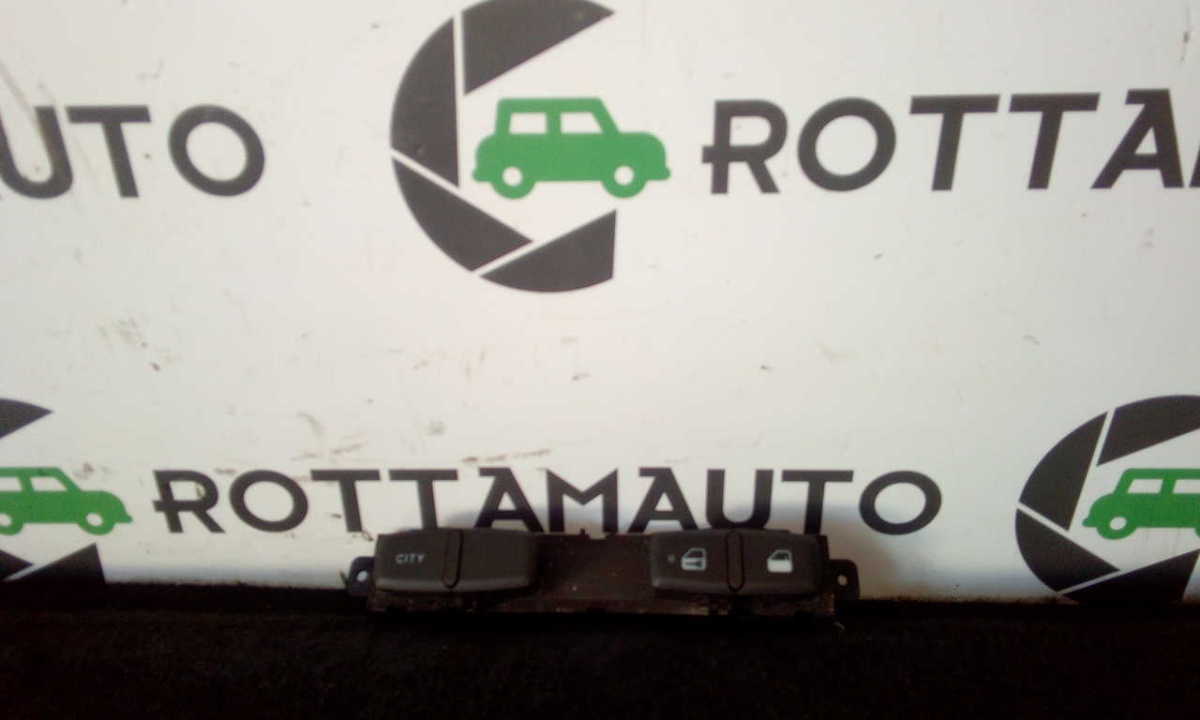 Interruttore Bloccaggio Serrature 12000394 Usato