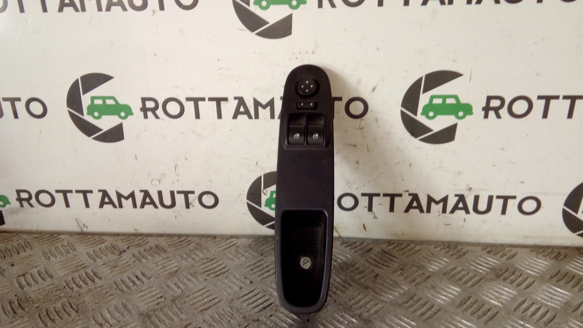 Blocco Comandi Alzacristalli Sinistro 011650 TRW Usato