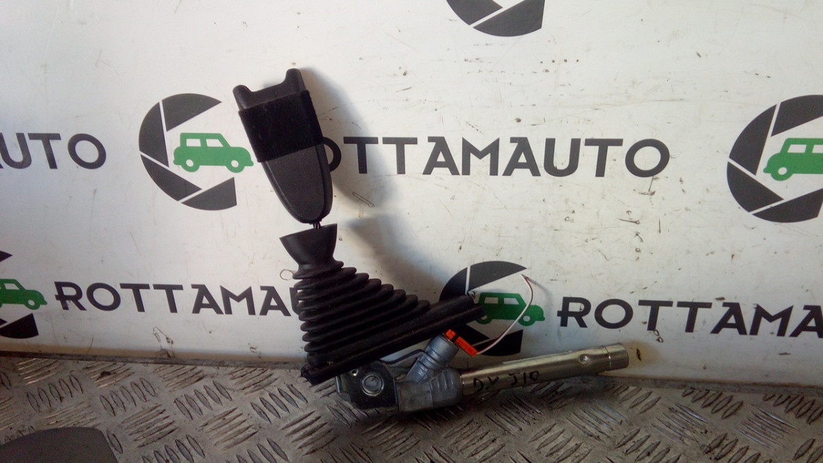 Aggancio Cintura Di Sicurezza Ant. Destro 86843JD000 Usato