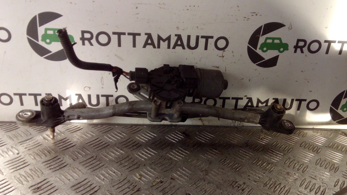 Motorino Tergiparabrezza 0390241915 3397020671 Usato