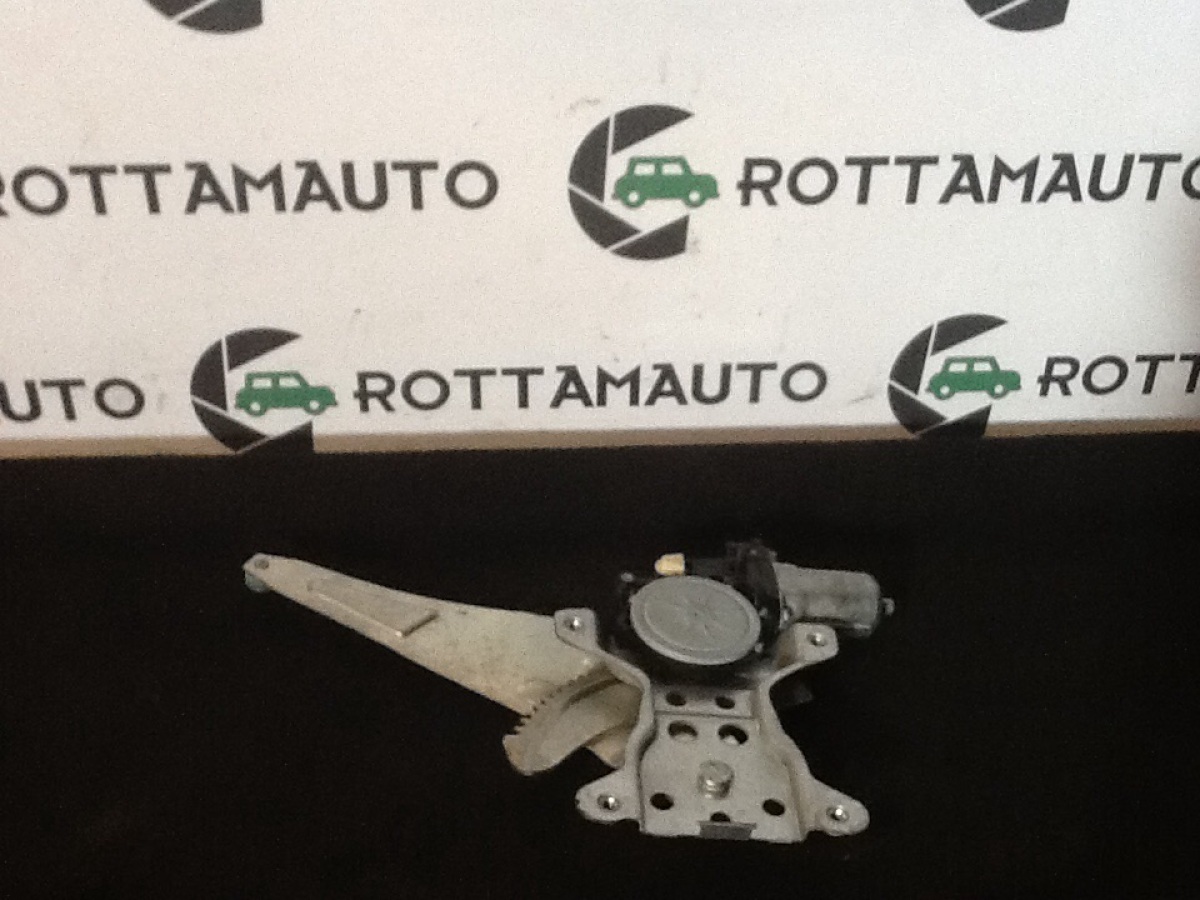 Alzacristallo Porta Post. Destro DENSO 83530-79J00 Usato